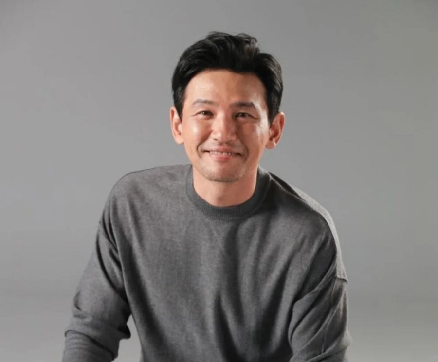 Hwang Jung Min to possibly star in a new horror film