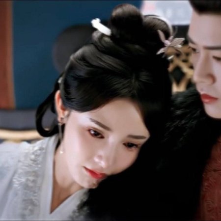 Love and Crown (2025)