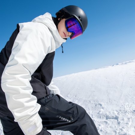 Ski into Love (2025)