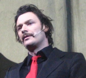 Julian Barratt Pettifer