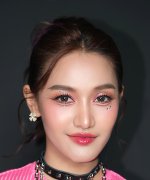 Pee Peeraya Hongngern