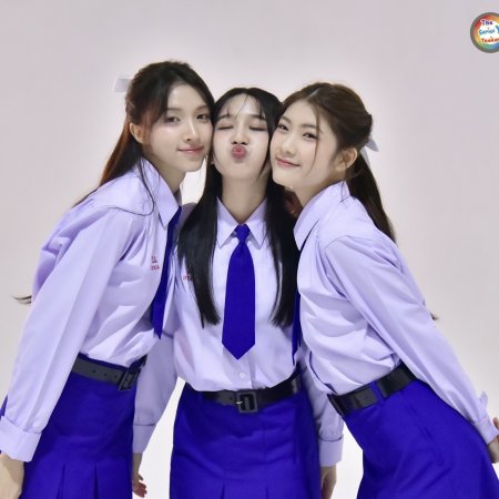 Class Crush Crisis ()