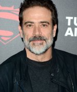 Jeffrey Dean Morgan