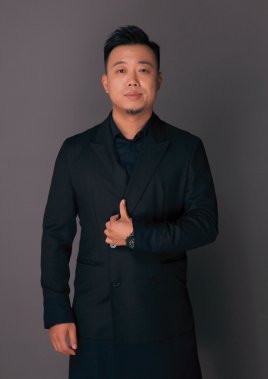 Xue Kun Zhang