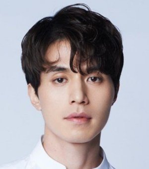 Lee Dong Wook in All Black is the Only Thing We Need to See Today