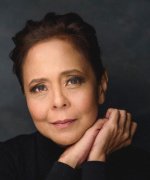 Dolly de Leon