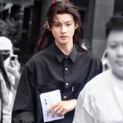 Gu Zi Cheng photo