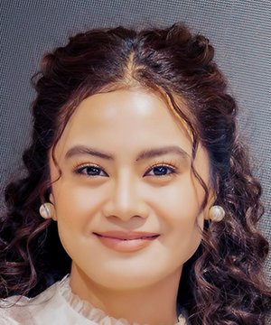 Nicole Omillo