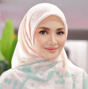 Nur Fazura binti Sharifuddin