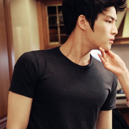 Protect the Boss (2011)