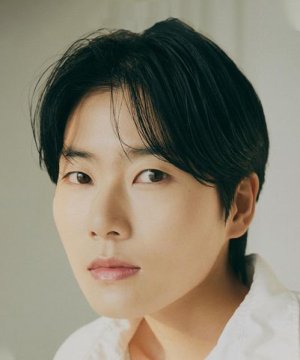 Yoon Jin Ahn