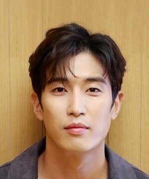 Kyung Joon Kang