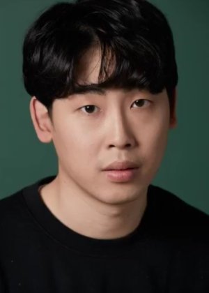 Choi Hui Seung in Ply Friends: Seoyeon University Class of '22 Korean Drama (2022)