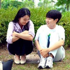 Cat Walks Into Korean Movie photo