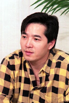 Kyung Ho Lee