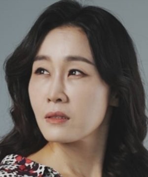 Kyung Mi Lee