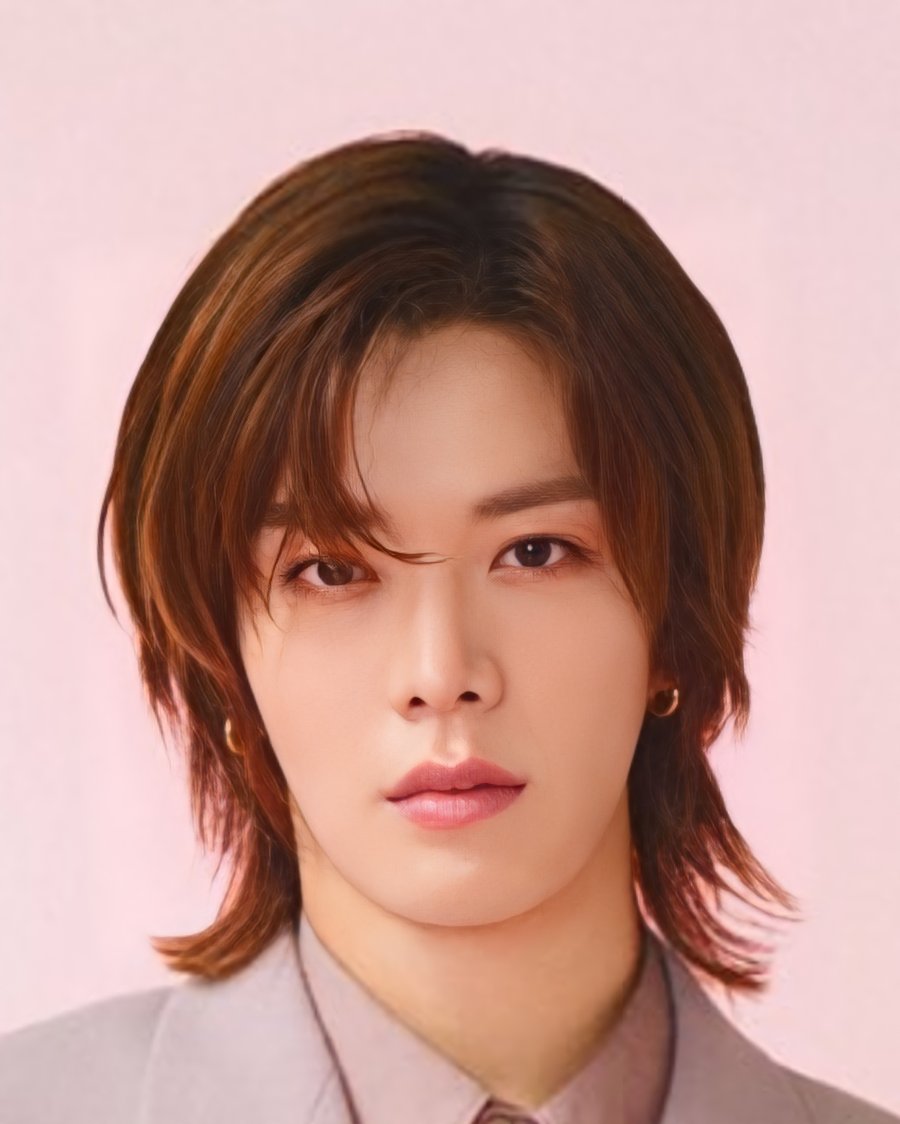 Yuta (26 de Outubro de 1995), Artista