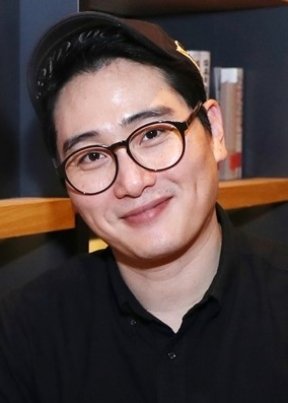 Ko Bong Soo in Sujin Food Truck Korean Drama()