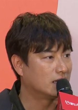 Yoon Jong Ho in Team Up 072 Korean TV Show(2021)