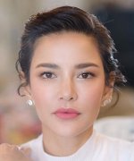 Aom Phiyada Chutharatkul