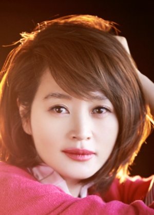 Kim Hye Soo in Under The Queen's Umbrella Korean Drama (2022)