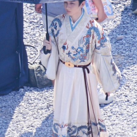 Liang Jing Shi Wu Ri ()