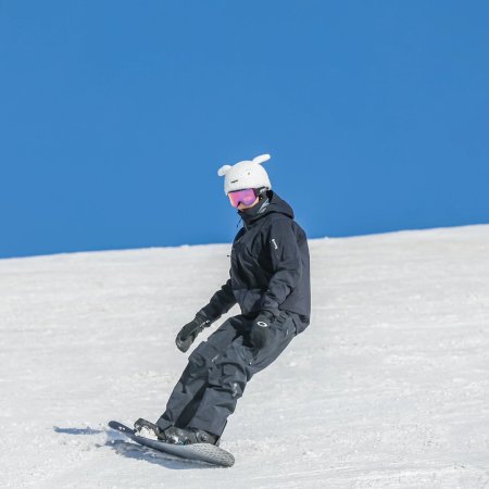 Ski into Love (2025)