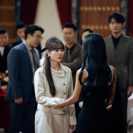 Xiao Shi De Ta Zhi Qian Jin Gui Lai (2024)