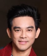 Mos Patiparn Pataweekarn