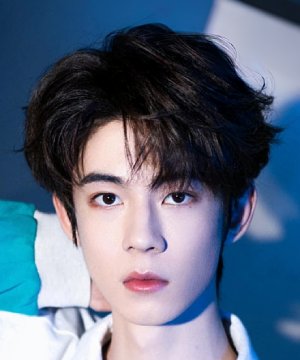 Tian Yue Liu