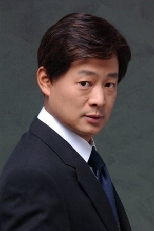 Kim Dong Hwan