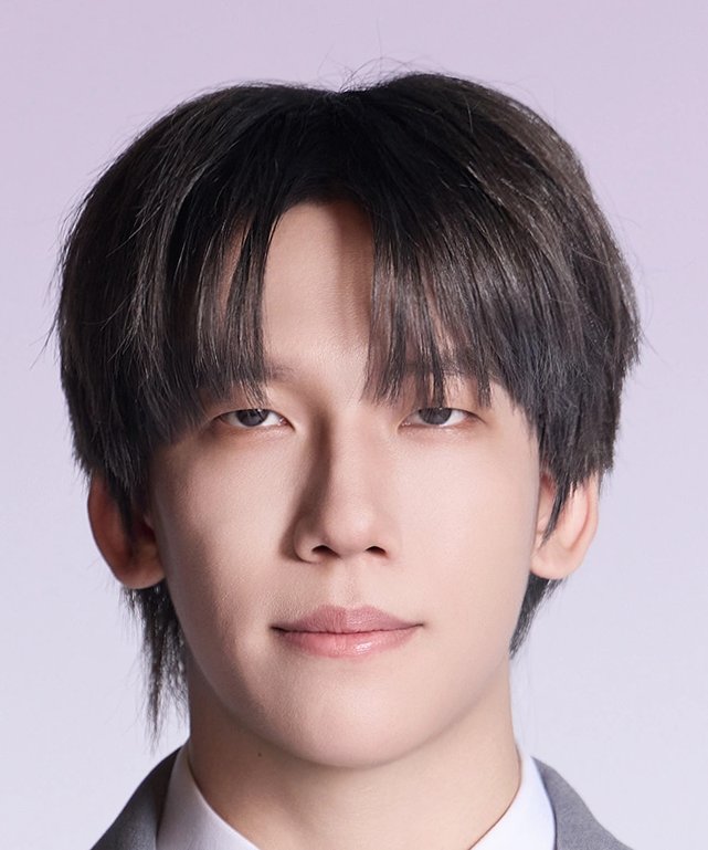 Zi Hao Li