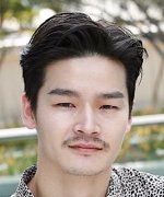 Nam  Yeon Woo 