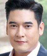 Vee Veraparb Suparbpaiboon