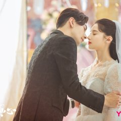 Fall in Love (2021) photo