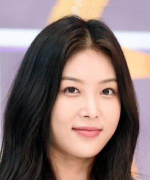 Yoo Hye-na, A VIP as Soon as You Log In Wiki