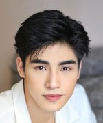 Poom Phuripan Sapsangsawat