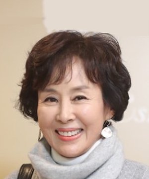 Kyung Jin Lee