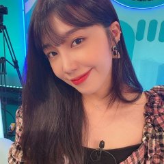 Idol on Quiz Korean TV Program photo