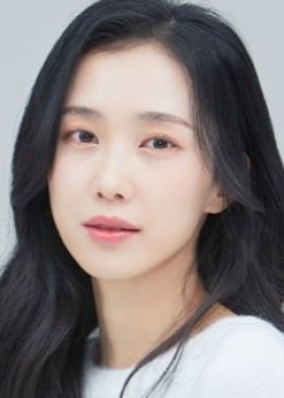 Park Ji Yeon in A Model Family Korean Drama (2022)
