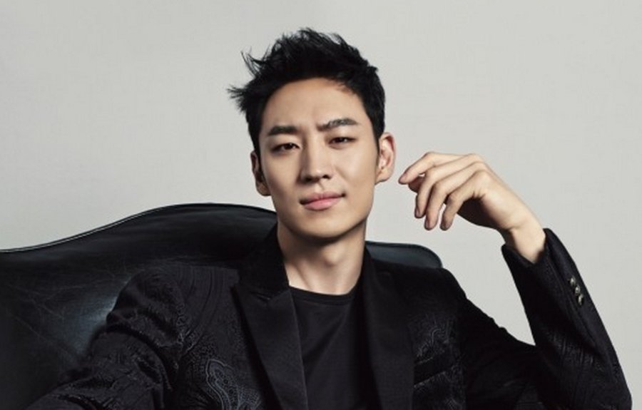 Lee Je Hoon Cast in New tvN Drama From "Misaeng" Director