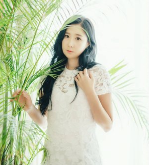 Eun Joo Lee 