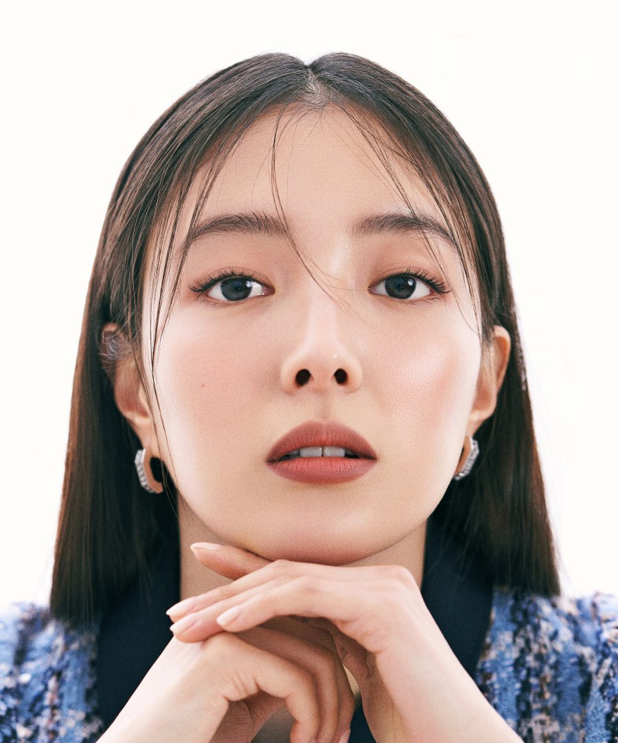 Lee se-young