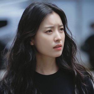 Yun Sae Bom