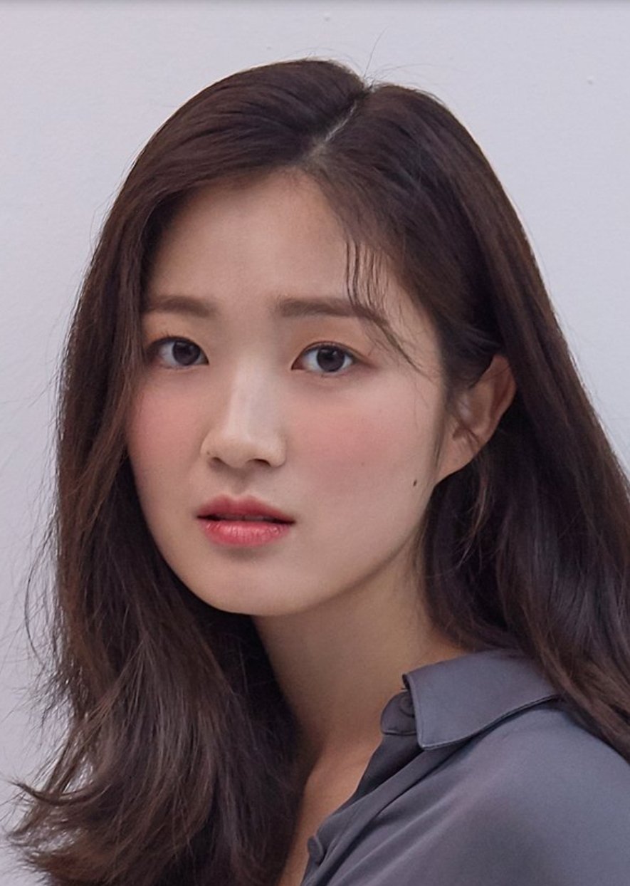 Kim Hye Yoon (1996) - Articles - MyDramaList