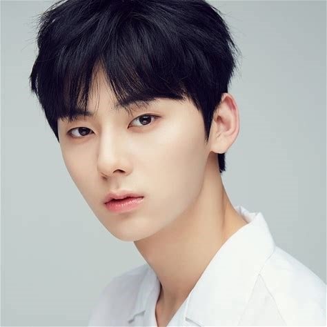 Hwang Min Hyun (황민현) - MyDramaList