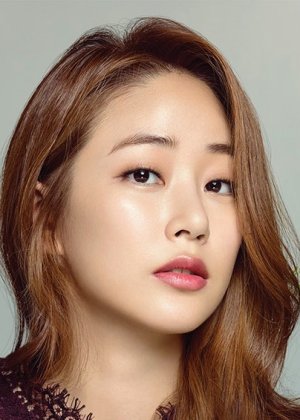 Kim Hyo Jin in Lost Korean Drama (2021)