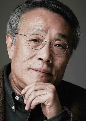 Hwang Sok Yong in The Old Garden Korean Movie(2007)