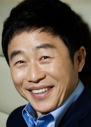 Lee Moon Shik in Battlefield Heroes Korean Movie (2011)