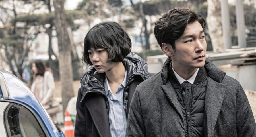 Bae Doona Dating History: Reason Behind 'The Silent Sea' Star's Split with  Jim Sturgess + Rumored Romance with 'Sense 8' Co-Star Son Seok Ku